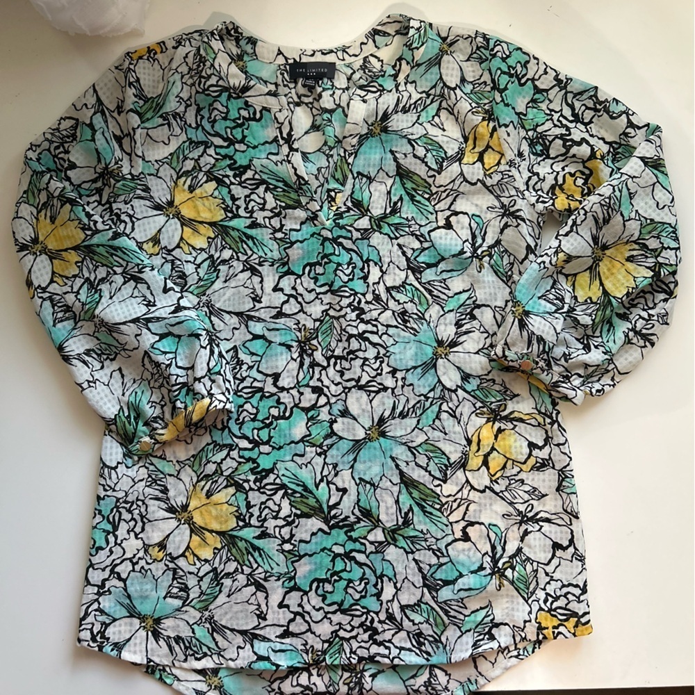 The Limited Womens Size XS Semi-Sheer Floral V-neck Popover Blouse 3/4 Sleeve